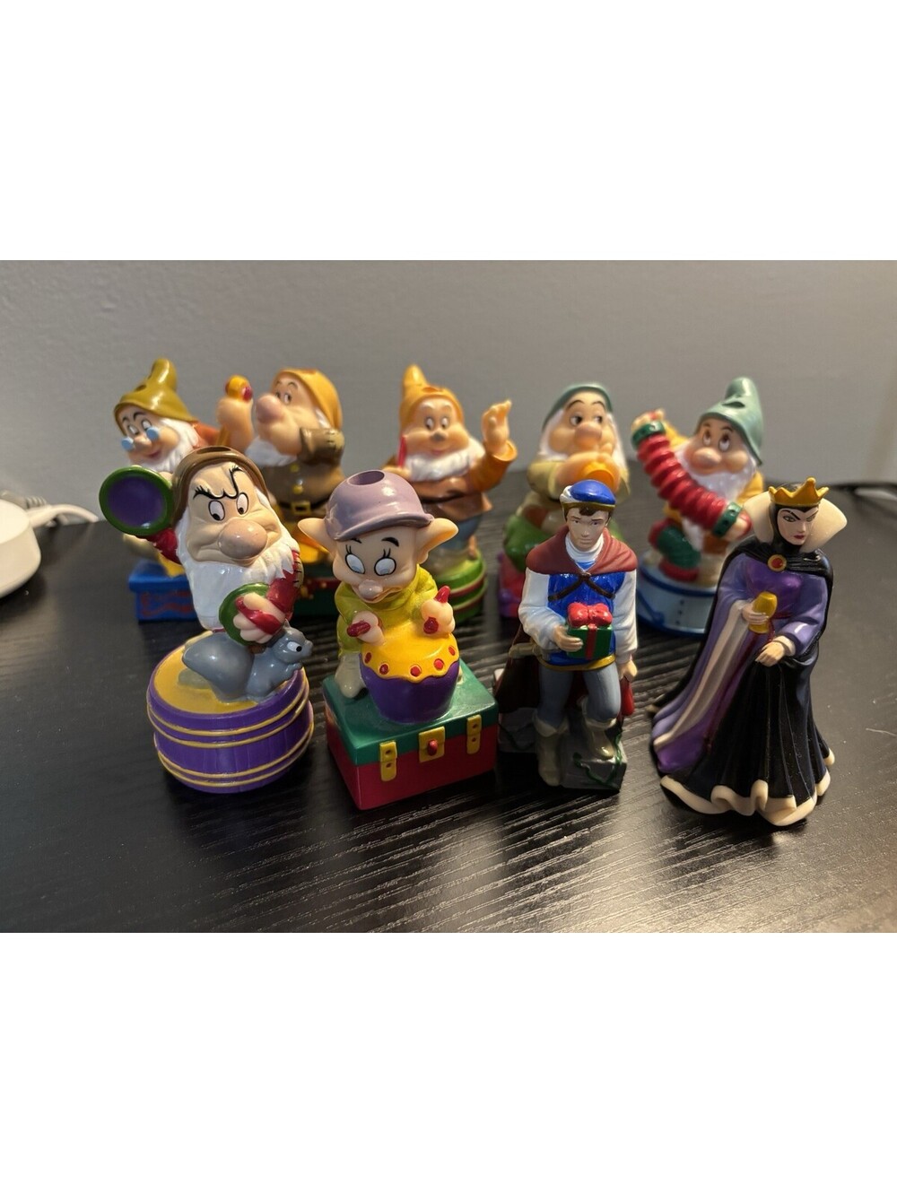 Vintage Disney Snow White Seven Dwarfs Figures Lot of 9 Prince Evil Queen PVC